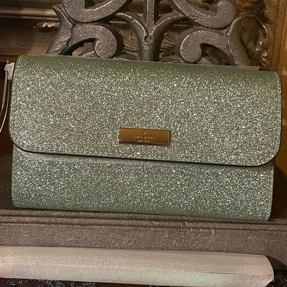 KATE SPADE NIB Kenzie Boxed Seawater Sparkling Green Glitter Medium Flp Wristlet - Picture 8 of 16